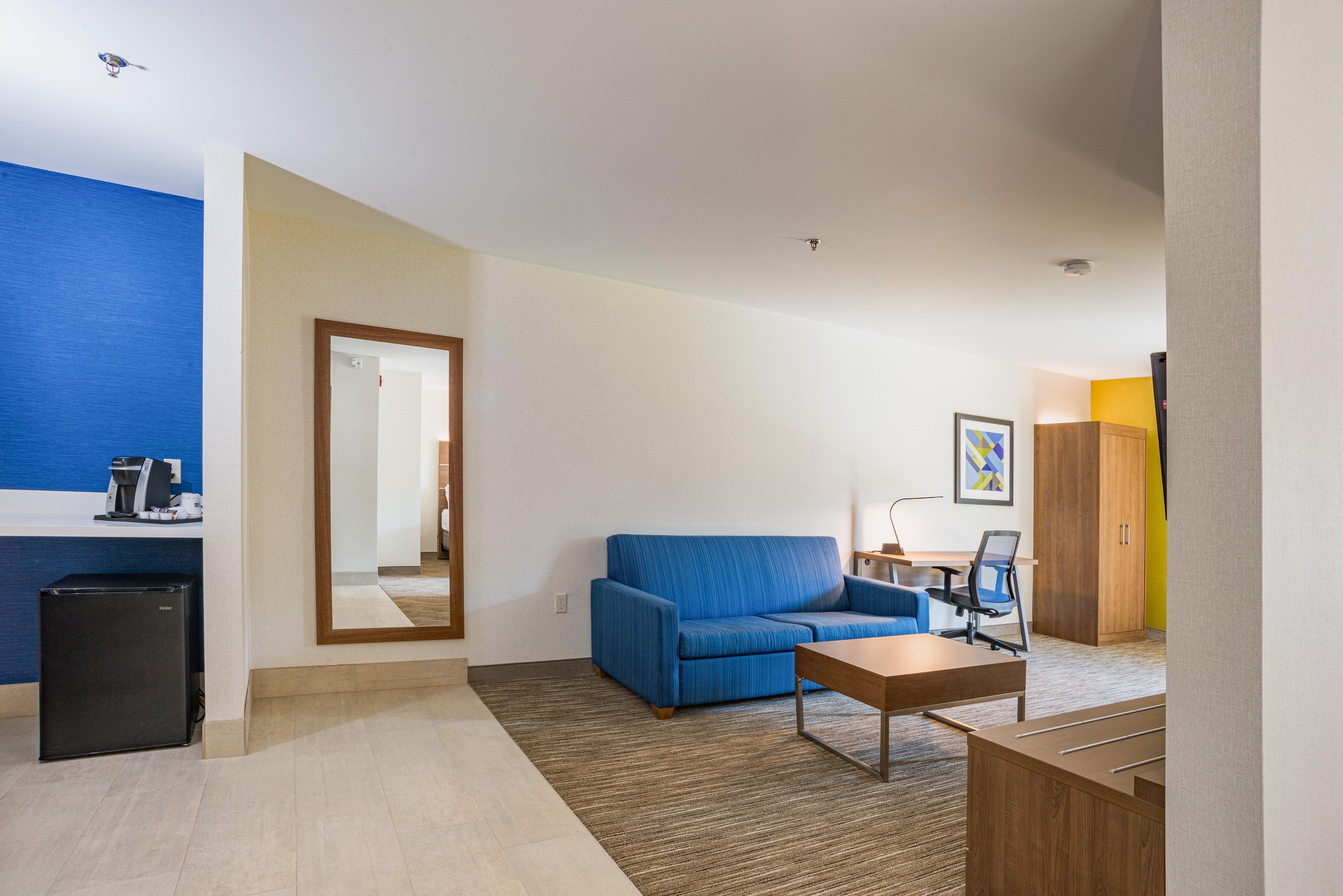 Holiday Inn Express Hotel & Suites Swansea By Ihg Экстерьер фото